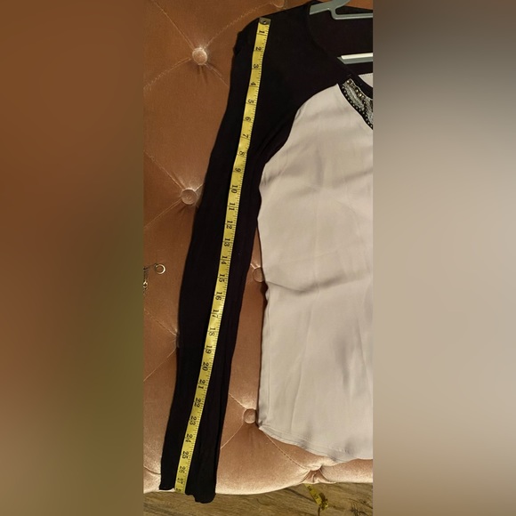 Studio Y long sleeve silky dress shirt with embellishments. - Picture 8 of 9